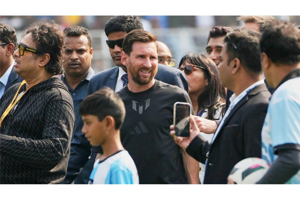Fußball-Star Lionel Messi ist in Indien unterwegs.