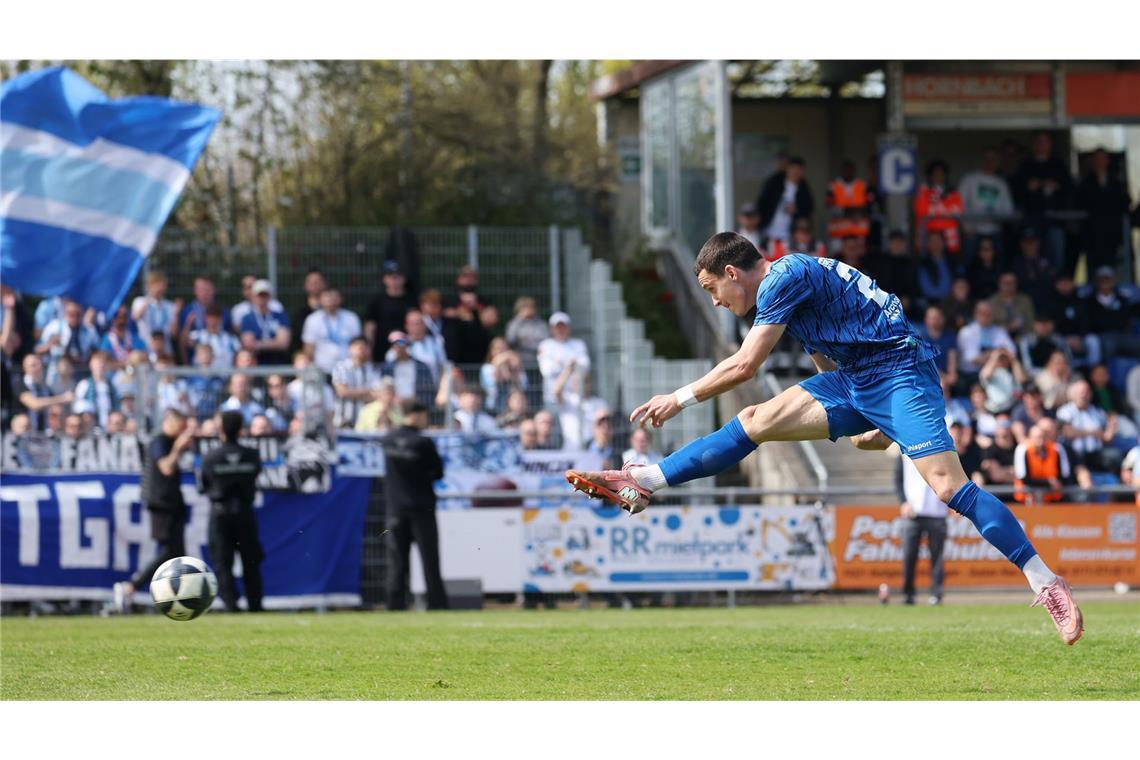 Gal Grobelnik trifft zum 2:1 für Freiberg.