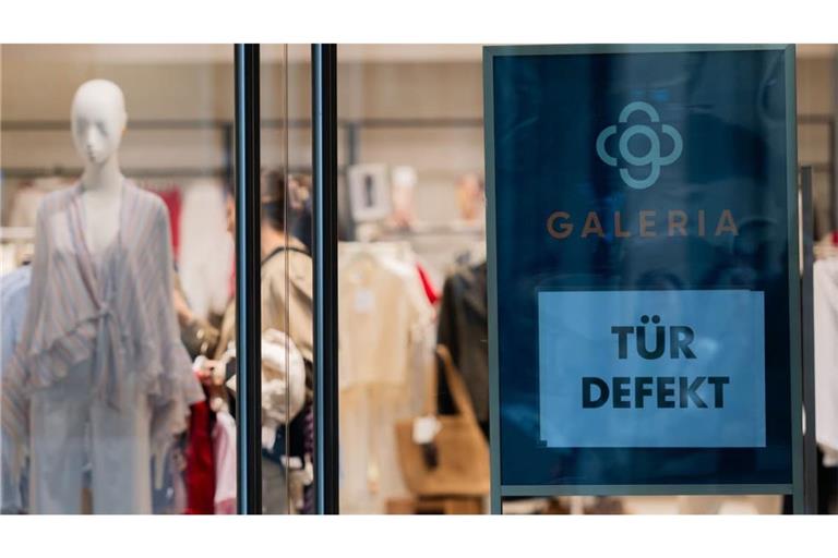 Galeria kämpft nicht nur mit technischen Unzulänglichkeiten, sondern wieder einmal um seine Existenz.