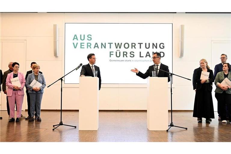 Ganz nah sind sich CDU und Grüne bei der Vorstellung des Koalitionsvertrags noch nicht gekommen.