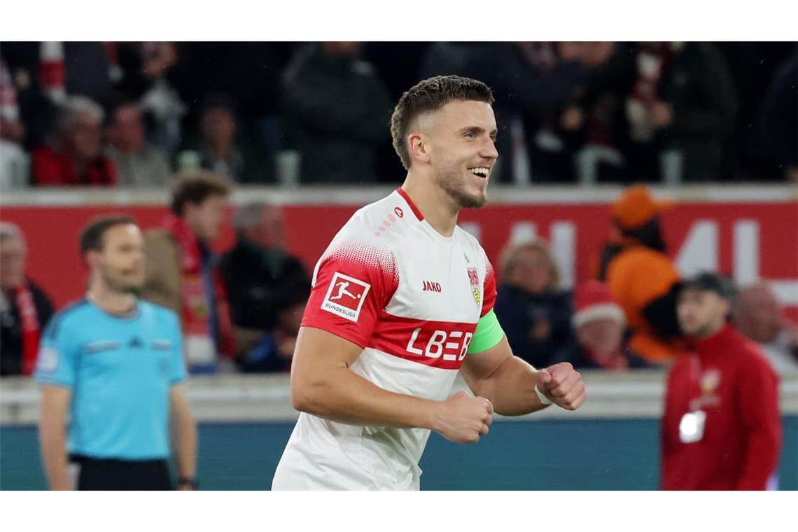 Ganz vorne wird Ermedin Demirovic erwartet.