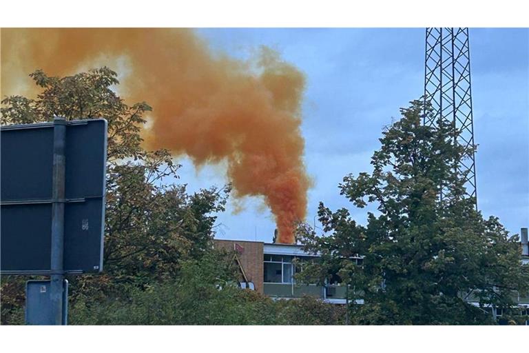 Gasalarm nach einem Störfall in einem Industriebetrieb.