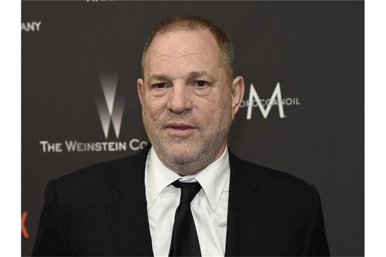 Geburtstag im Gefängnis: Der zu 23 Jahren Haft verurteilte Sexualstraftäter Harvey Weinstein wird 70. Foto: Chris Pizzello/Invision/AP/dpa