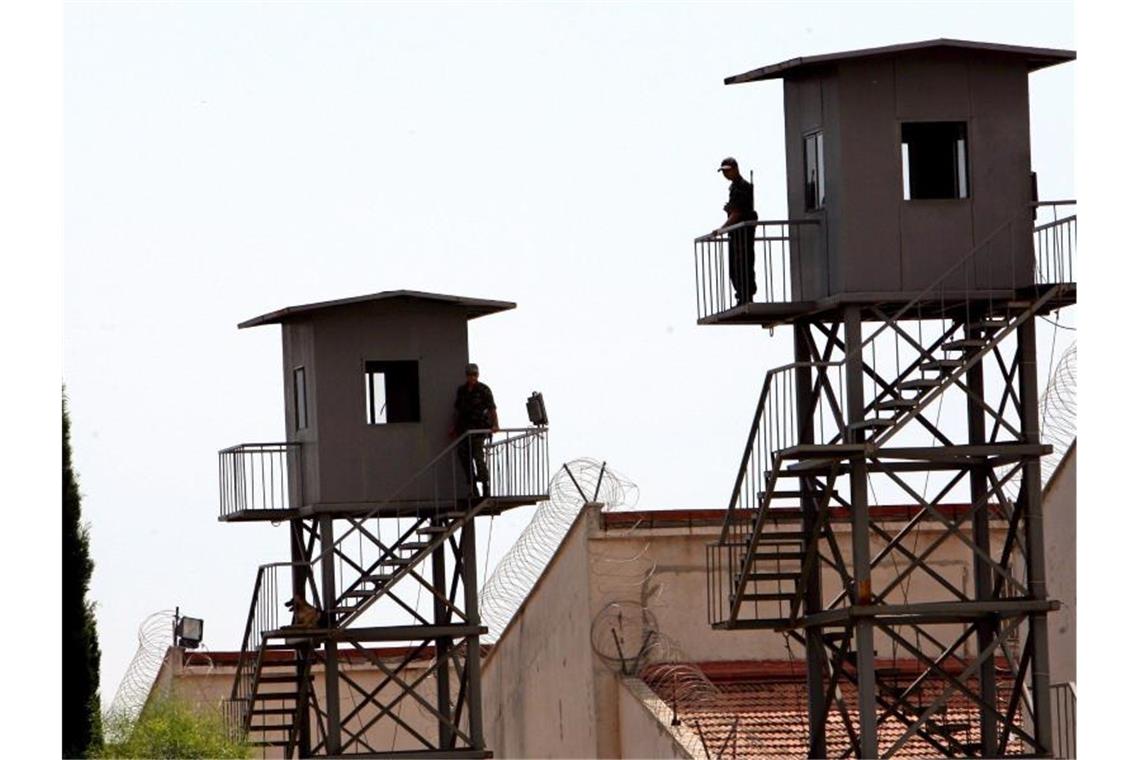 Gefängnis in Antalya: Nach dem Putschversuch vom 15. Juli waren die Haftanstalten zeitweise überfüllt. Foto: Tolga Bozoglu/EPA