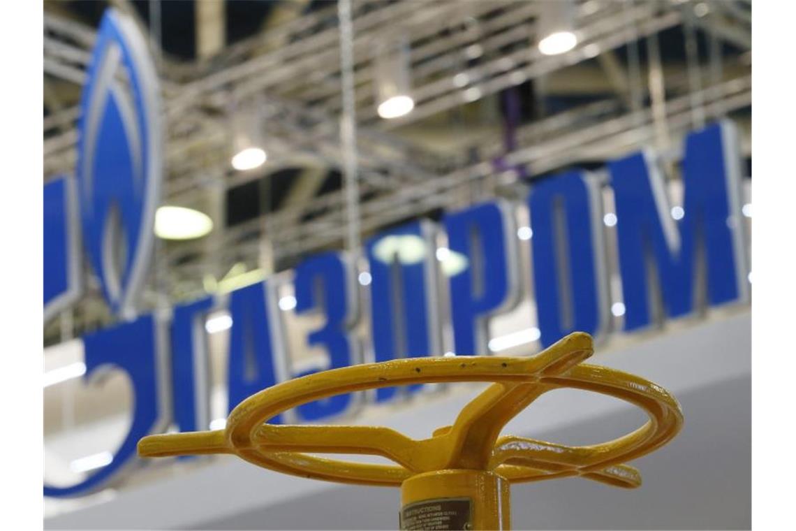 Gegen Europas Gaskrise - Gazprom will Lieferungen hochfahren Gegen Europas Gaskrise – Der russische Gasriese Gazprom will Lieferungen hochfahren. Foto: Sergei Ilnitsky/EPA/dpa
