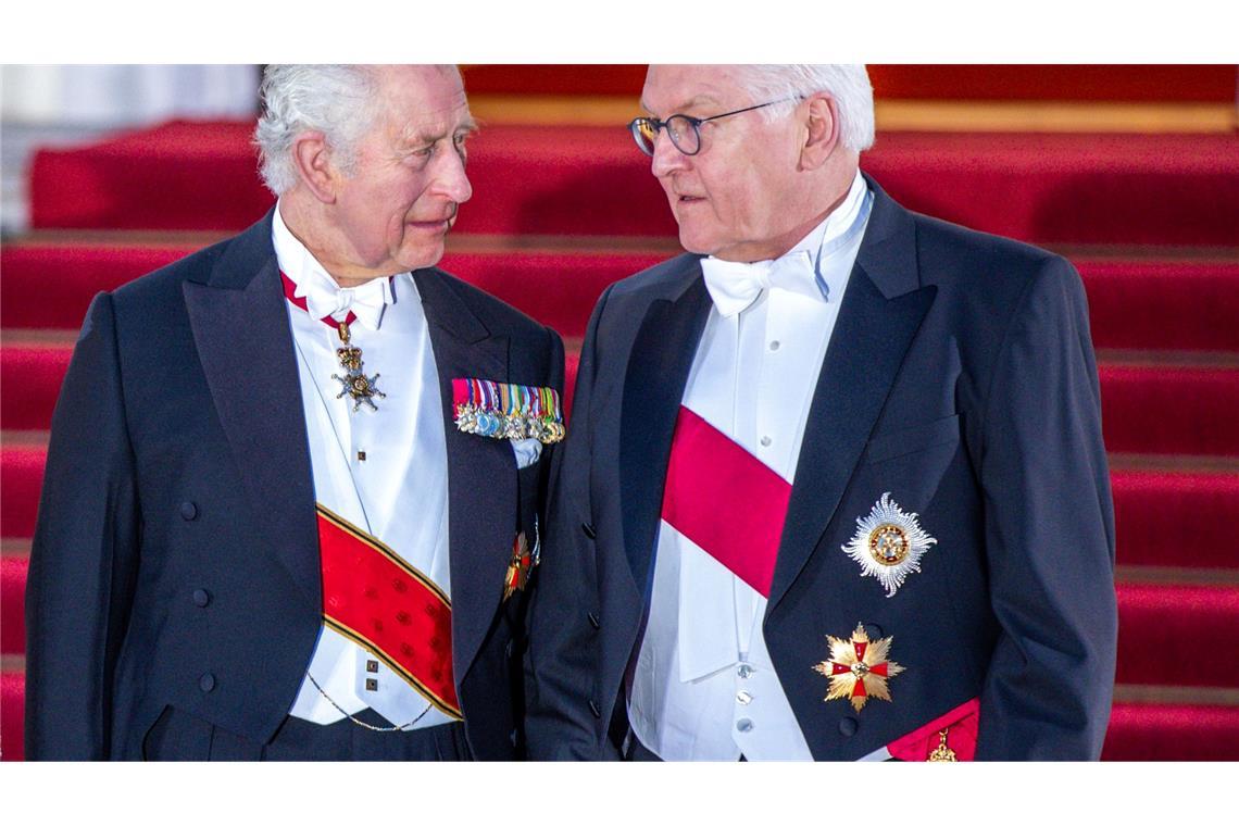 Charles rollt Steinmeier den roten Teppich aus