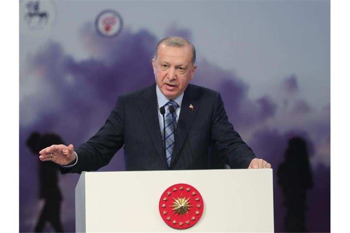 Erdogan feuert nächsten Notenbanker Gegner hoher Zinsen, die er entgegen der geltenden ökonomischen Lehre als Quelle von Inflation ansieht: Recep Tayyip Erdogan. Foto: Mustafa Kamaci/Turkish Presidency/dpa