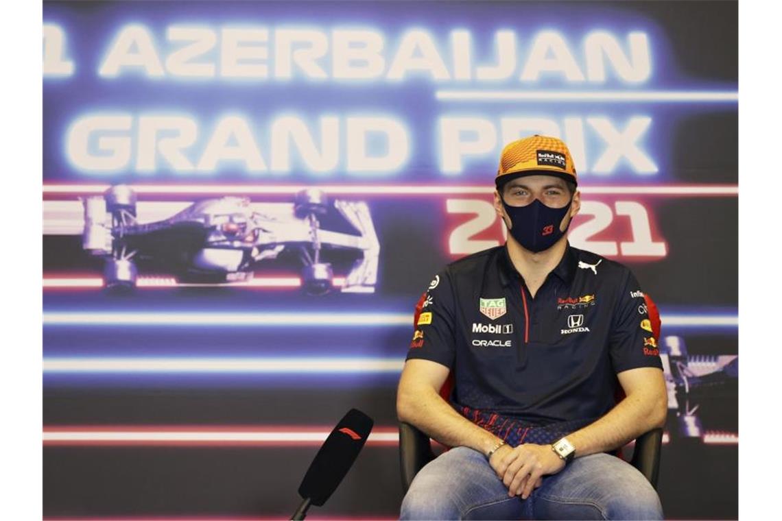 Geht als WM-Spitzenreiter in Baku ins Rennen: Max Verstappen. Foto: Clive Rose/Pool Getty/AP/dpa