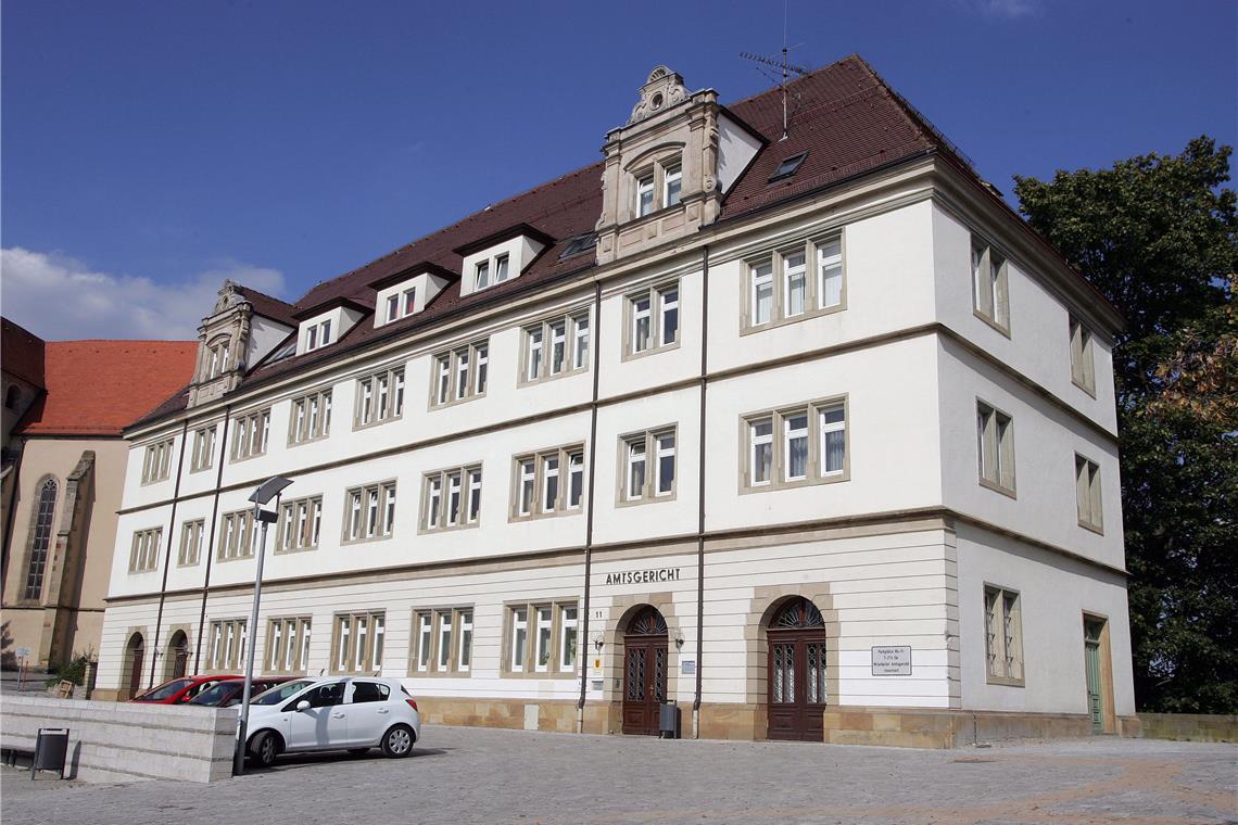 Geldstrafe wegen eines verbotenen Autorennens auf der B14 Geldstrafe und achtmonatiger Entzug der Fahrerlaubnis.Archivfoto: Edgar Layher