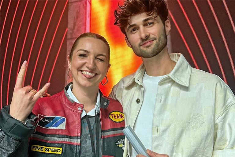 Gemeinsam mit Co-Producerin Lea Staron hat Niklas Straub den Werbefilmpreis entgegengenommen.