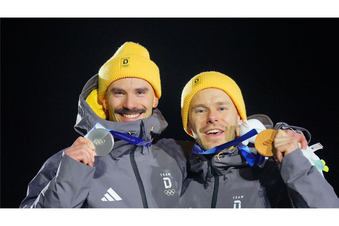 Gemeinsame Freude ist doppelte Freude: Axel Jungk (l) und Christopher Grotheer.