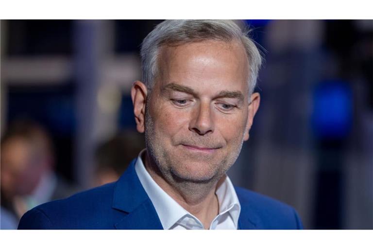 Gemischte Gefühle bei Leif-Erik Holm, „Ministerpräsidentenkandidat“ der AfD für die Landtagswahl in Mecklenburg-Vorpommern – ein Landtagsmandat hat er nicht errungen.