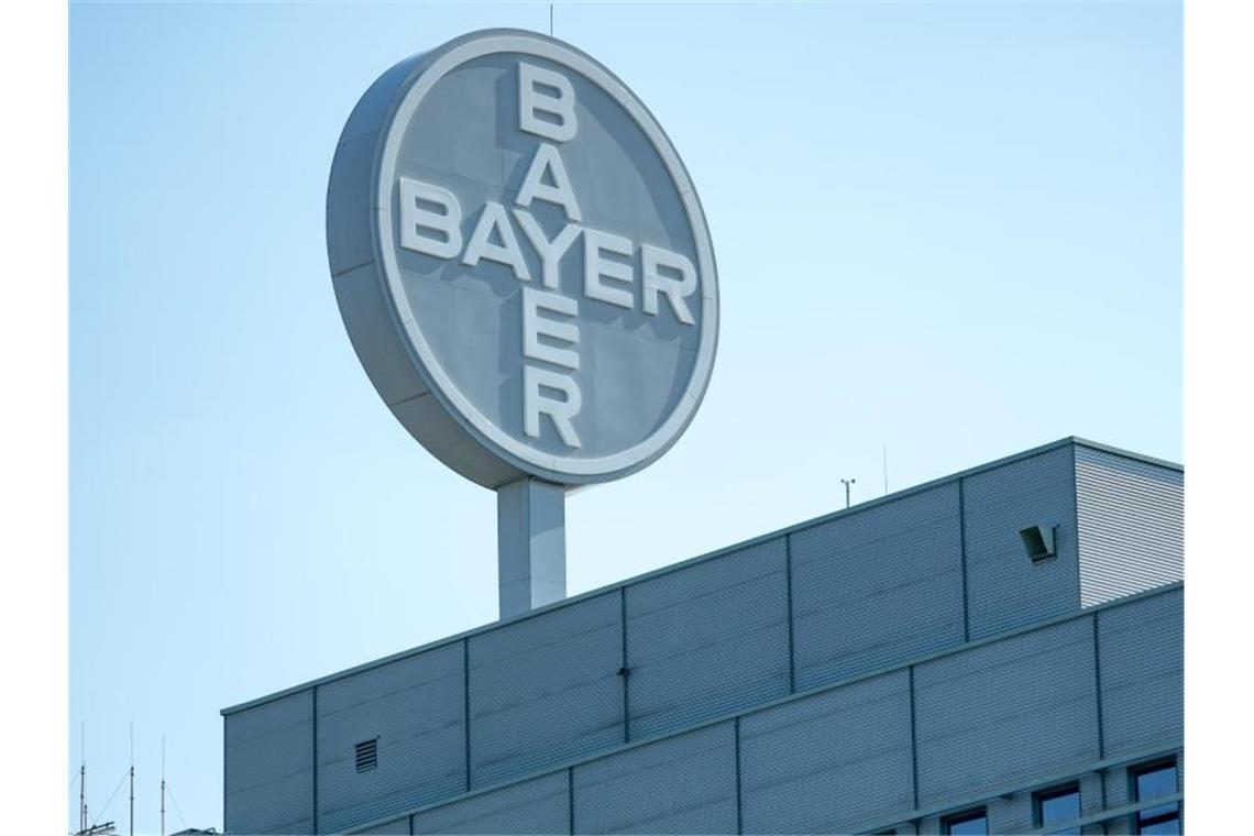 Gen- und Zelltherapien sollen das Wachstum des Bayer-Konzerns ankurbeln. Foto: Hendrik Schmidt/dpa-Zentralbild/dpa