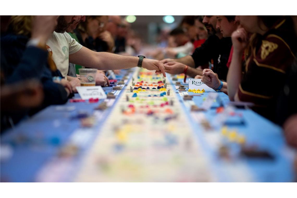 Catan-Fans knacken Weltrekord in Essener Grugahalle Genau 1.170 Spieler spielten gleichzeitig das Spiel Catan Connect.