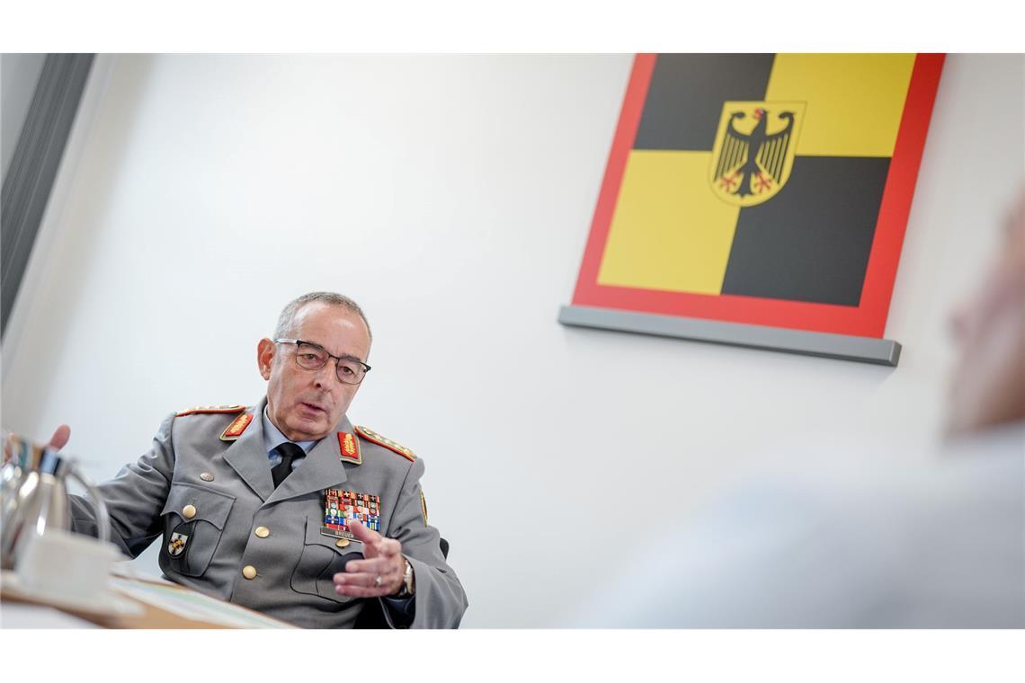 Generalinspekteur: Müssen "Drohnen gegen Drohnen einsetzen" Generalinspekteur Carsten Breuer