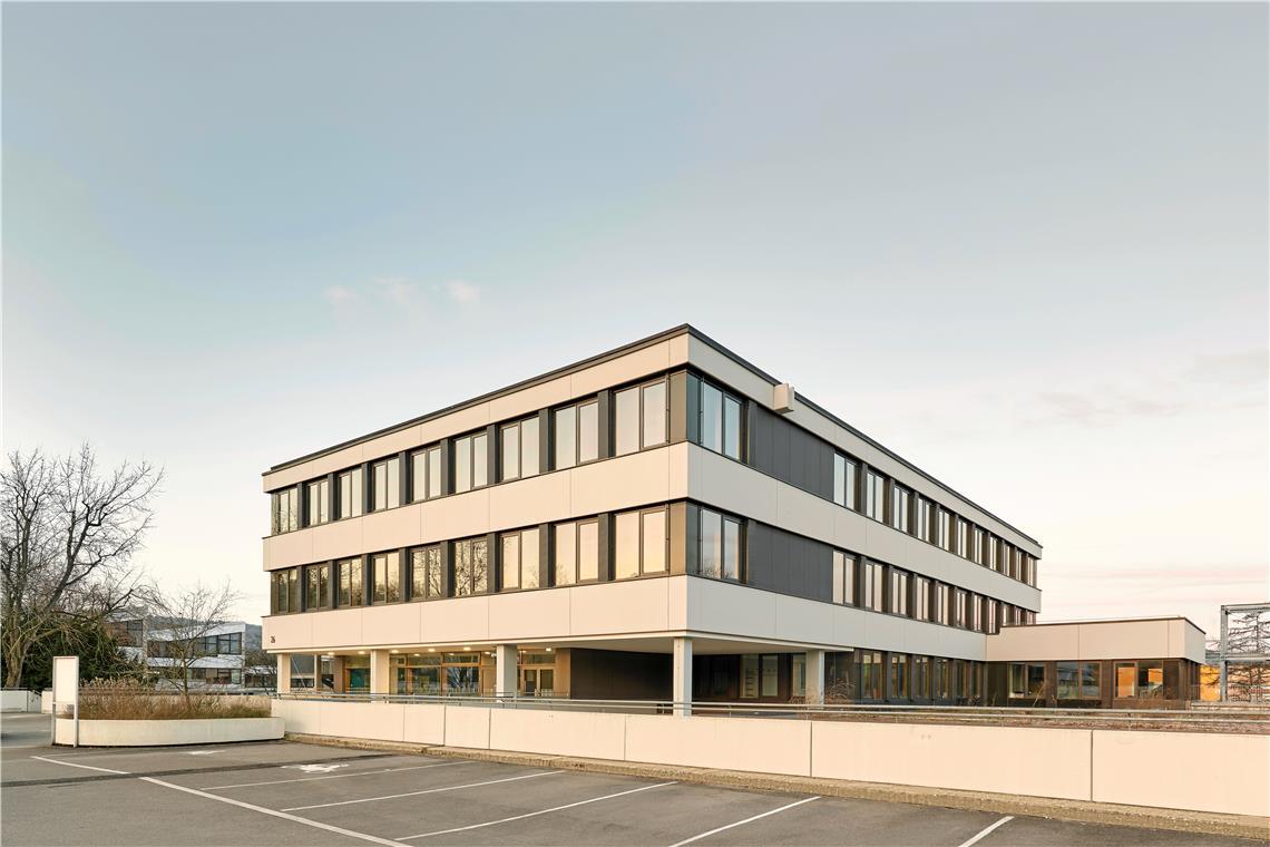 Generalsanierung Lessing-Gymnasium, Winnenden. Architektur: Drei Architekten Kon...