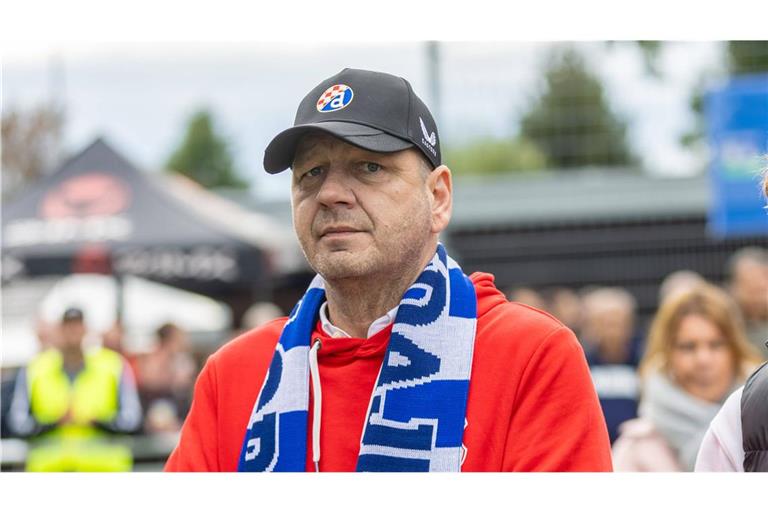 Georg Koch bei einem  Benefizspiel 2024 in Much (Archivbild)