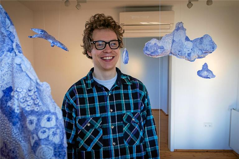 Georg Maske steht in seinem Wolkenmeer. Thomas Putze war beim Pressegespräch nicht vor Ort. Foto: Alexander Becher