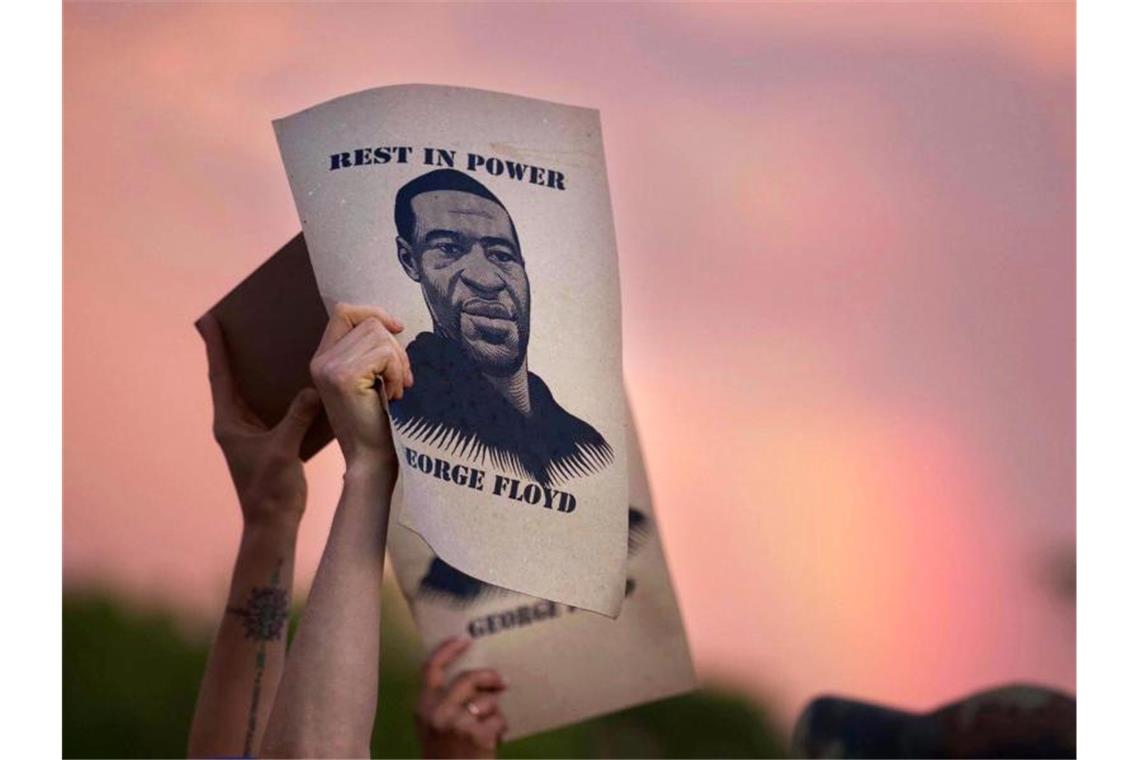 Tötung George Floyds: Ex-Polizisten für schuldig befunden George Floyd kam in Minneapolis nach einem brutalen Polizeieinsatz ums Leben. Foto: Christine T. Nguyen/Minnesota Public Radio/AP/dpa