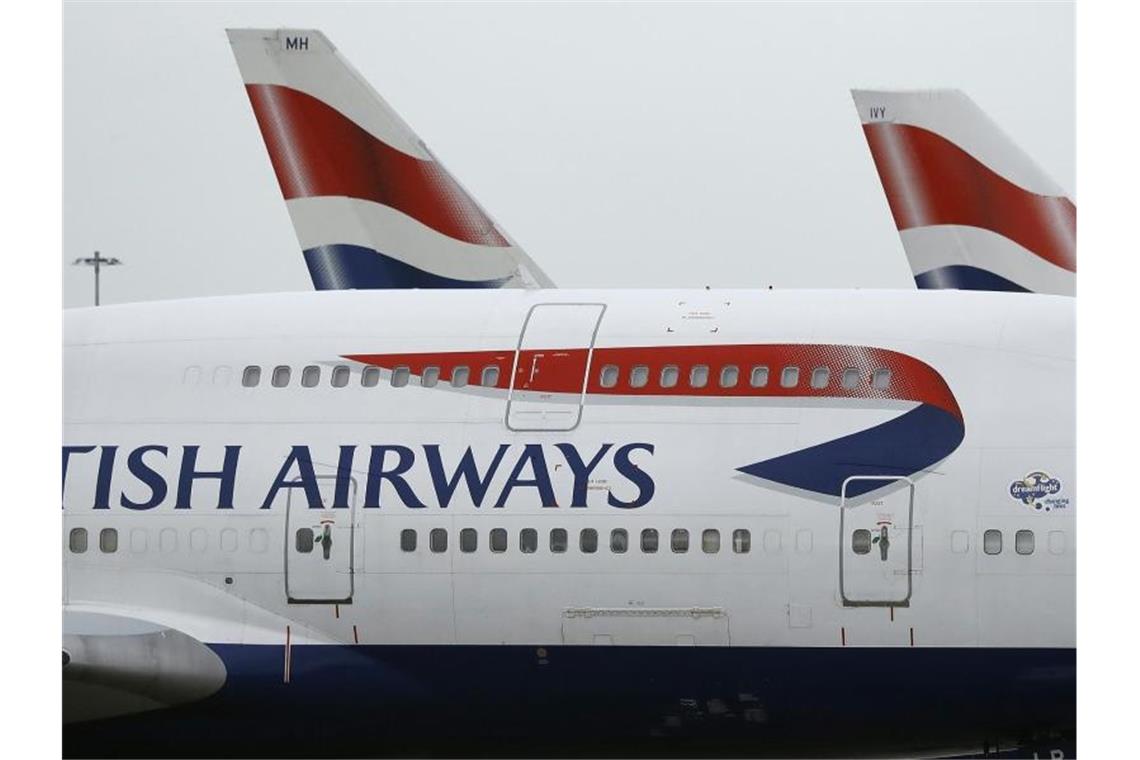 Geparkt: Flugzeuge von British Airways auf dem Flughafen Heathrow. Foto: Frank Augstein/AP