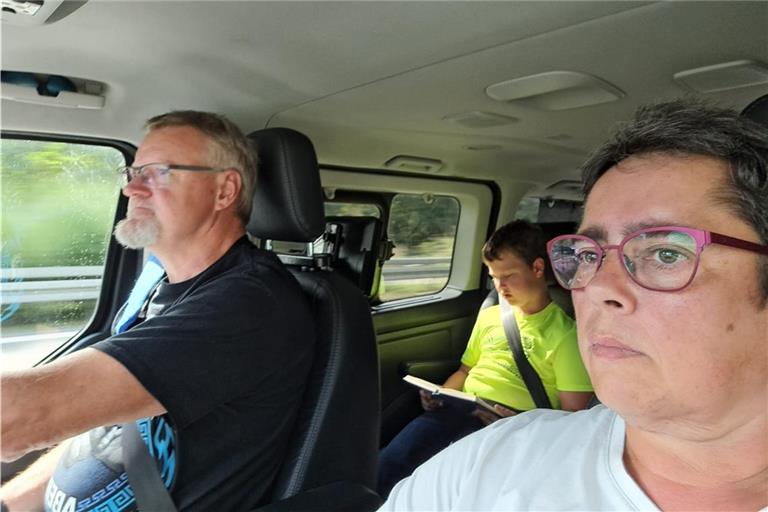 Gerade auf langen Autofahrten ändern sich die Stimmungen der Reisenden, so wie bei Familie Schmidt. Foto: privat
