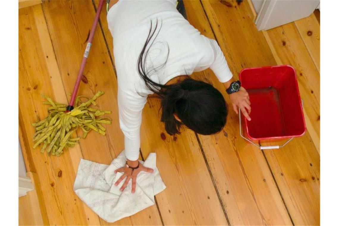 Dank Haushaltshilfen können viele Senioren zu Hause leben