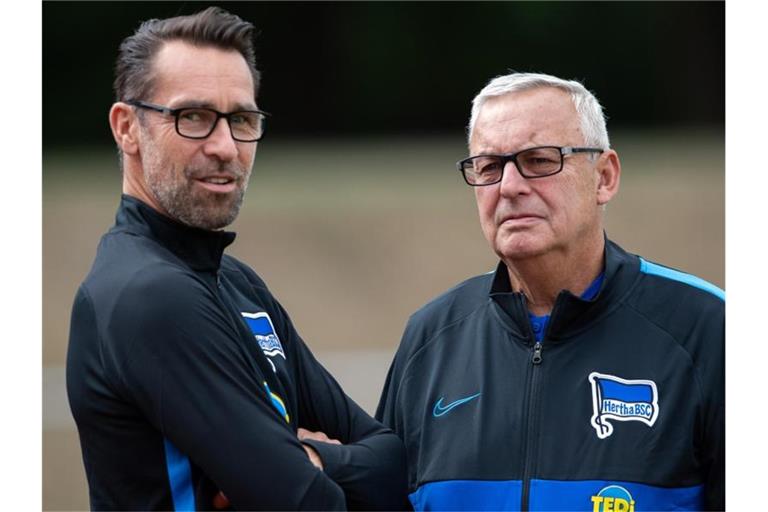 Geraten bei Hertha immer mehr unter Druck: Manager Michael Preetz (l) und Präsident Werner Gegenbauer. Foto: Soeren Stache/dpa