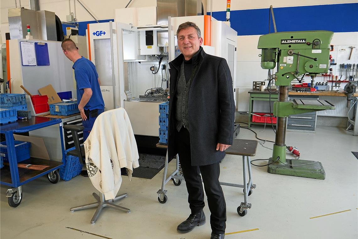 Gerhard Schmidt ist glücklich über seine auch in christlicher Sicht sinnvolle Aufgabe bei der Paulinenpflege. Zuvor arbeitete er in der Automobilindustrie. Foto: Paulinenpflege