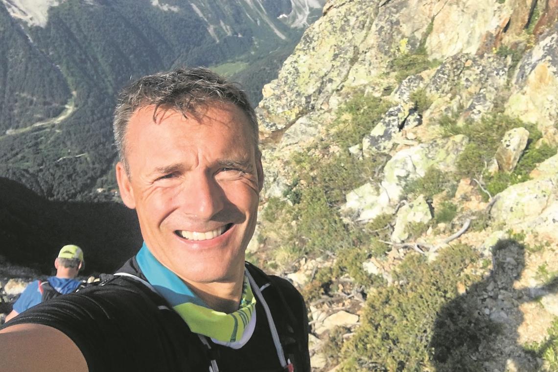 „Aufzugeben war keine Option“ Gerhard Unger blieb trotz aller Strapazen bester Dinge und erreichte das Ziel. Foto: privat