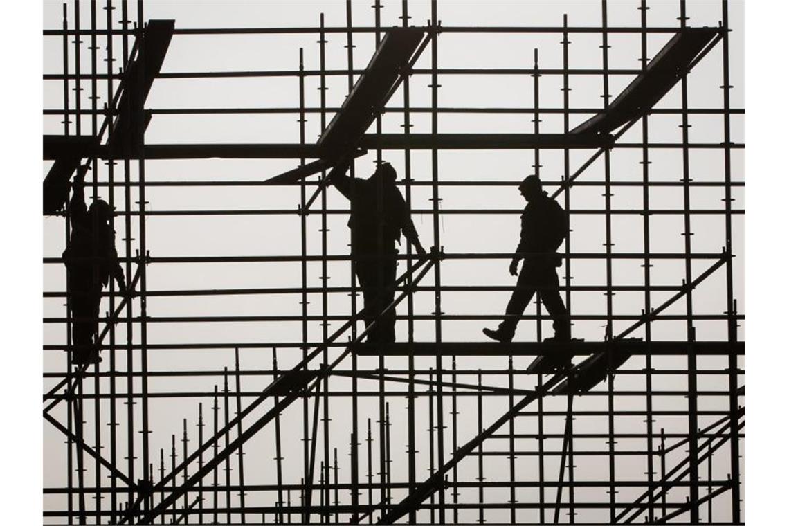 Mehr Strafverfahren wegen Schwarzarbeit in Baubranche