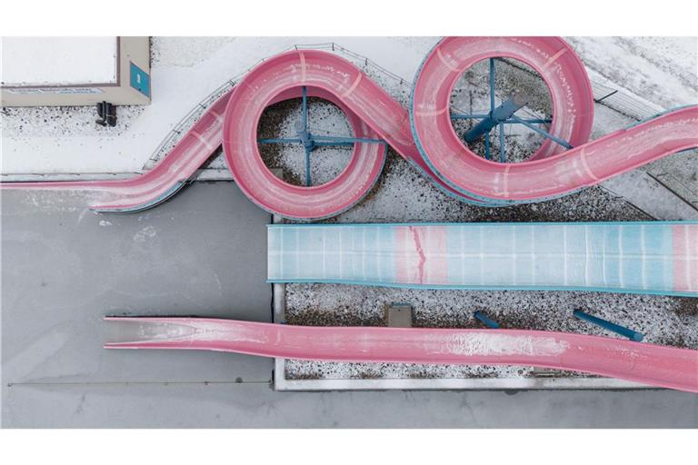 Geschlossenes Freibad von oben