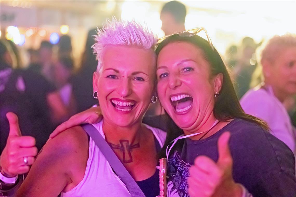 Geschwister Fans. Foto: Janina Greco