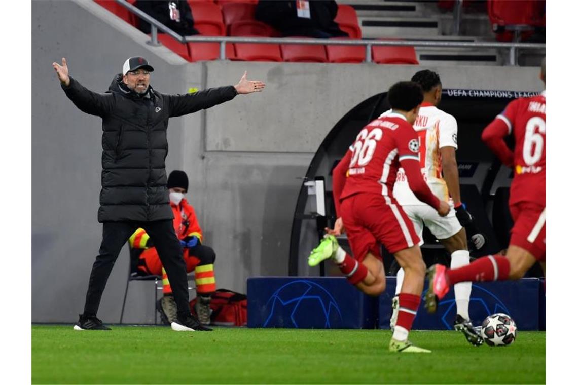Gestenreich: Liverpool-Trainer Jürgen Klopp (l). Foto: Marton Monus/dpa