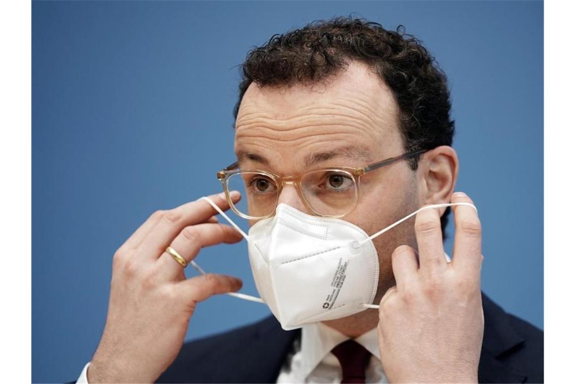 Gesundheitsminister Spahn stellt für den Sommer einen für Kinder und Jugendliche geeigneten Corona-Impfstoff in Aussicht. Foto: Michael Kappeler/dpa