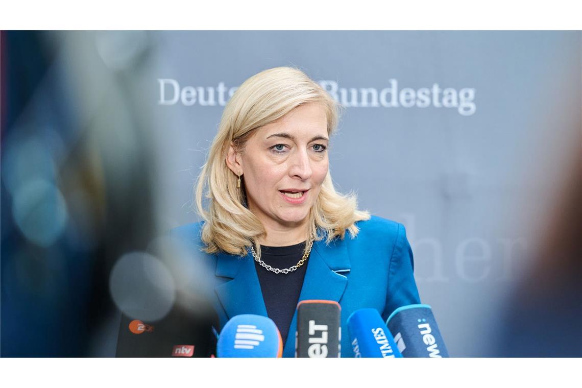 Spahn: Masken-Vorwürfe entkräftet - Linke fordert Rücktritt