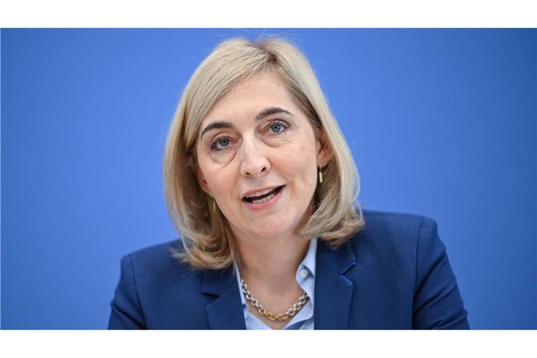 Gesundheitsministerin Warken will schnell eine Gesundheitsreform auf den Weg bringen.