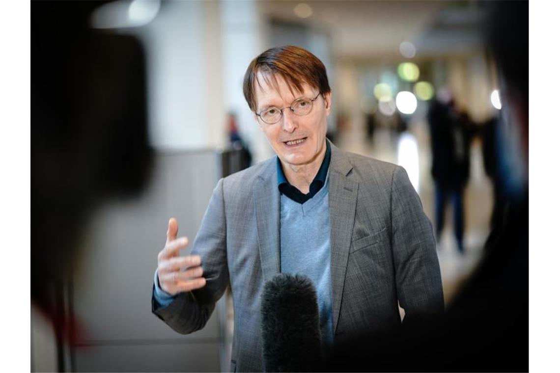 Gesundheitspolitiker Karl Lauterbach (SPD) fordert schnelles Handeln bei der Impfgruppen-Priorisierung. Foto: Kay Nietfeld/dpa/Archivbild