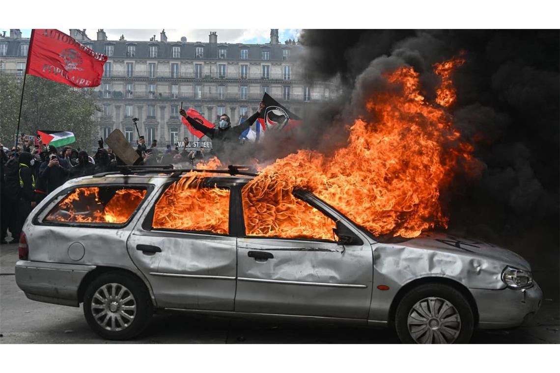 Gewalttätige Ausschreitungen: Der Protesttag am Wochenende gipfelte in Krawallen überall in Frankreich, hier auf dem Pariser Place de la République.