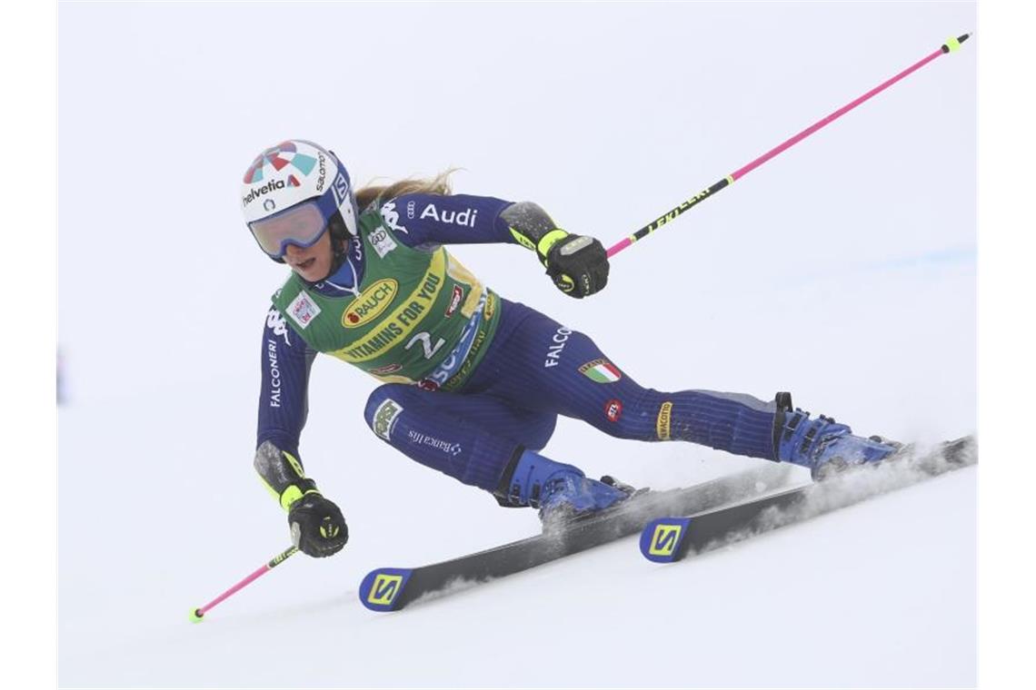 Keine DSV-Punkte bei Bassino-Sieg in Sölden Gewann den alpinen Ski-Saisonauftakt in Sölden: Marta Bassino. Foto: Marco Trovati/AP/dpa