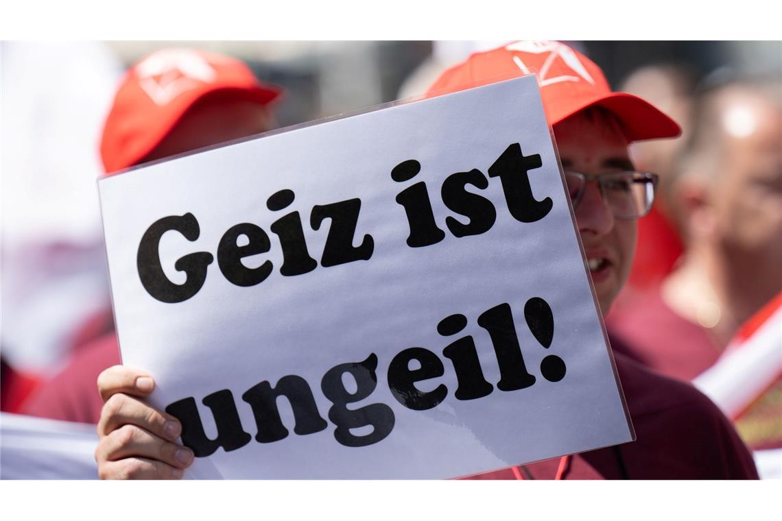 Protest gegen Nestlé-Schrumpfkurs Gewinn vor Jobs? - Nestlé-Beschäftigte begehren auf.