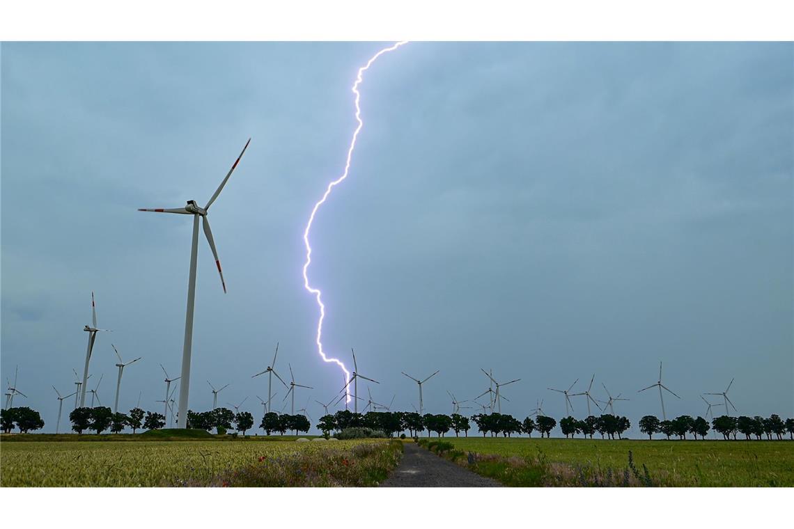 Gewitter, Stürme und Hitze zeigten am Wochenende bereits erste Spuren.
