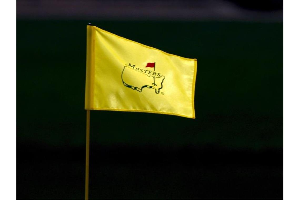 84. Masters unterbrochen: Gewitter über Augusta Gewitterwolken über Augusta: Die erste Runde des 84. Masters ist unterbrochen worden. Foto: epa Matt Campbell/DPA/dpa