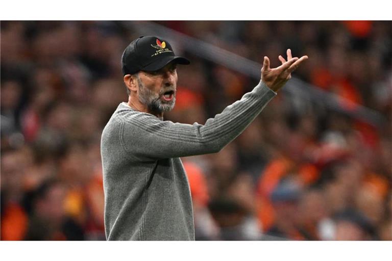 Gewohnt emotional an der Linie: Bundestrainer Jürgen Klopp in Amsterdam.