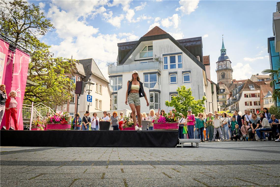 Gezeigt werden Frühjahrs- und Sommertrends, Kinderkleidung und Sportliches. Foto: Alexander Becher