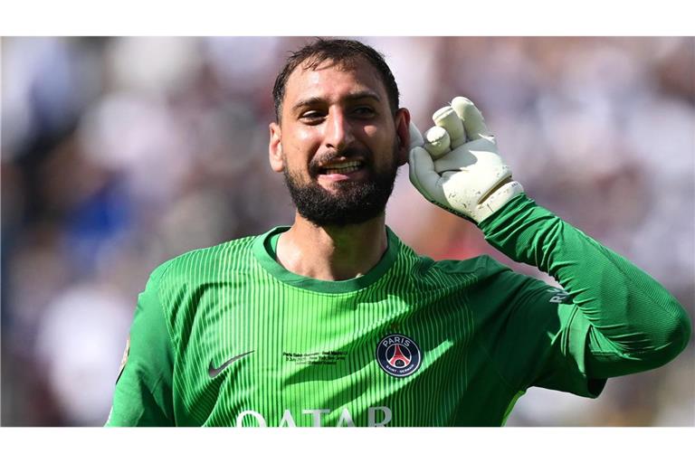 Gianluigi Donnarumma von PSG genießt den Sieg über Real Madrid.