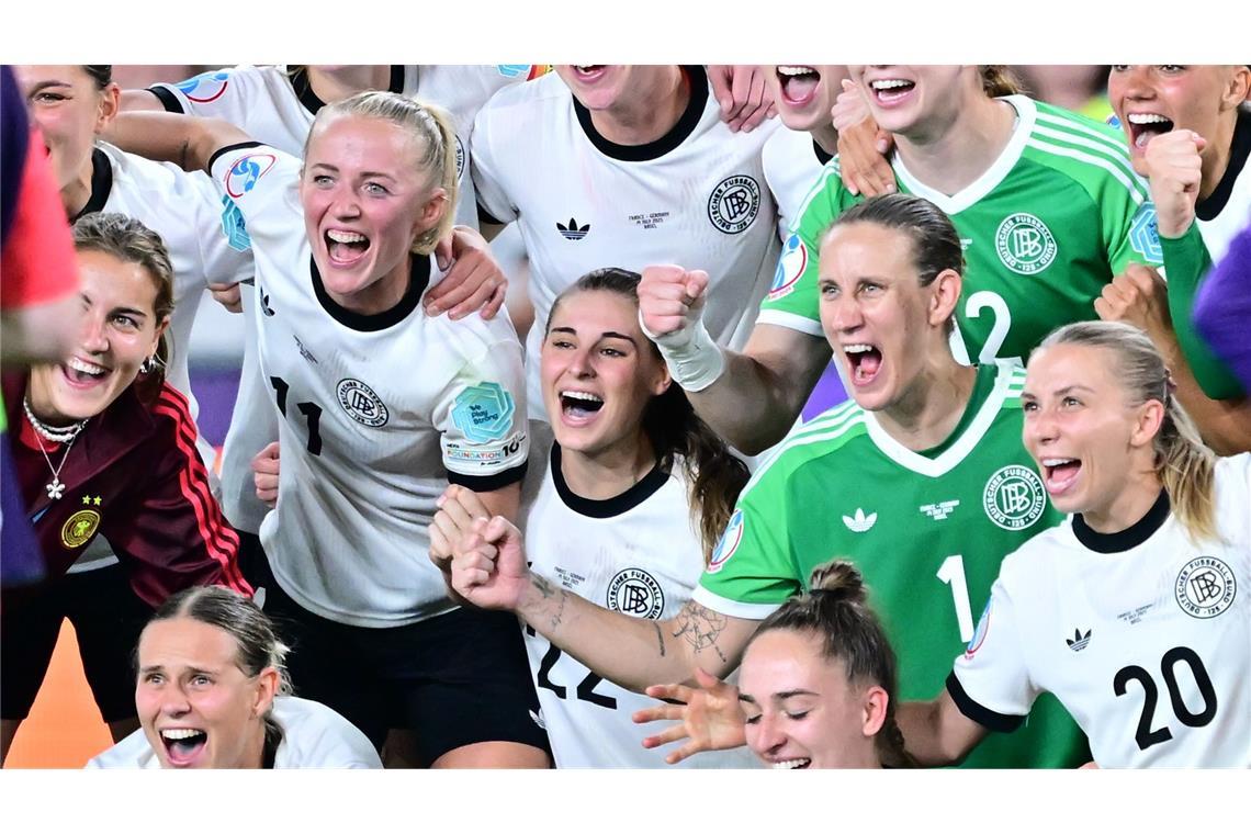 Finale winkt: So viel Geld gibt es für die DFB-Frauen Gibt es auch am Mittwoch Grund zum Jubel für die DFB-Frauen? Das EM-Halbfinale gegen Spanien steht an.
