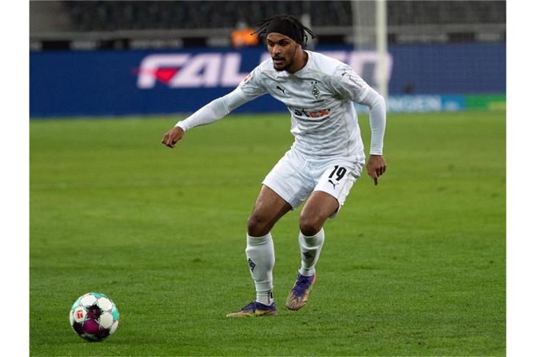 Gibt sein Startelf-Debüt in der Königsklasse: Valentino Lazaro. Foto: Federico Gambarini/dpa