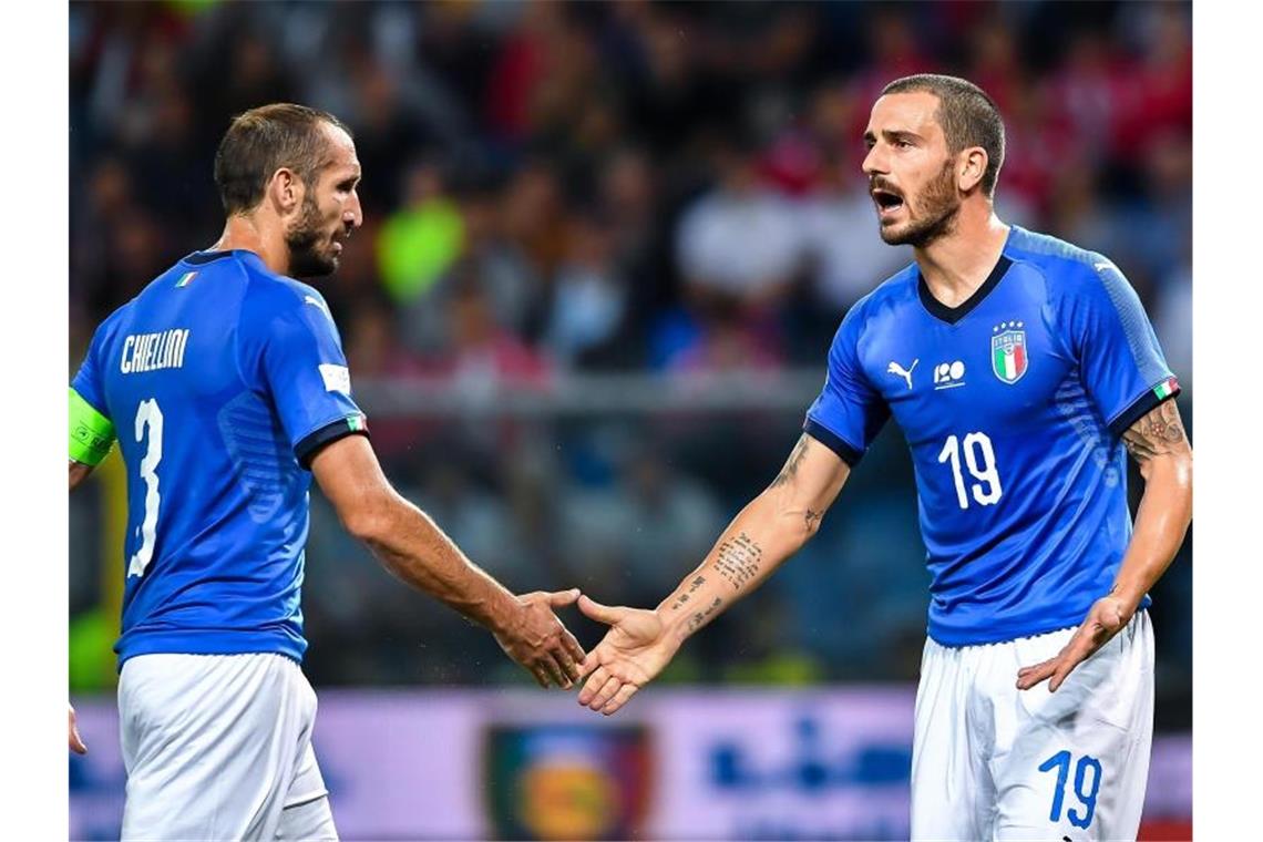 Das „Traumfinale“ der EM: Three Lions gegen Azzurri Giorgio Chiellini (l) und Leonardo Bonucci sind Italiens Helden in der Abwehr. Foto: Simone Arveda/ANSA/dpa