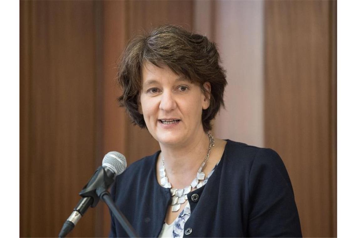 Land muss bei Bauprojekten tiefer in die Tasche greifen Gisela Splett (Bündnis 90/Die Grünen). Foto: Marijan Murat/Archivbild