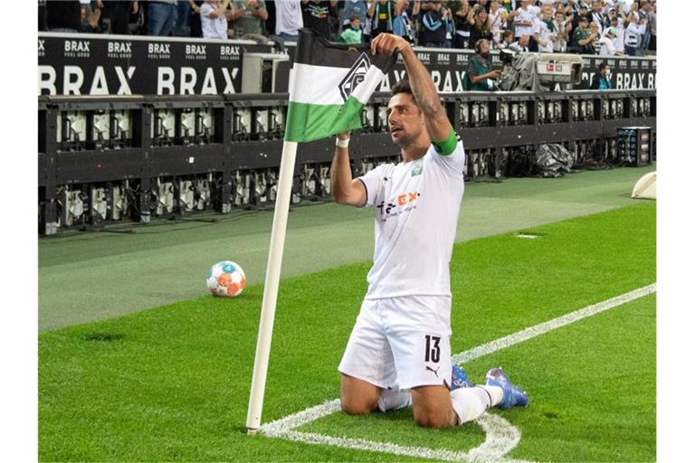 Gladbachs Matchwinner gegen Bielefeld: Kapitän Lars Stindl. Foto: Federico Gambarini/dpa